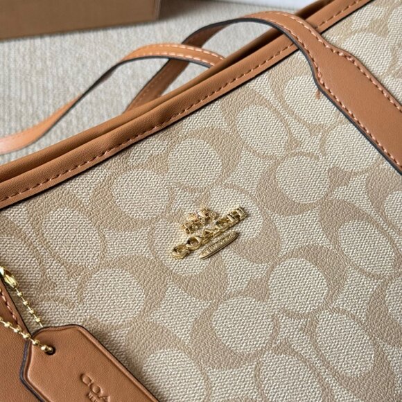 Coach tote bag, size 33*27 cm - Picture 5 of 6